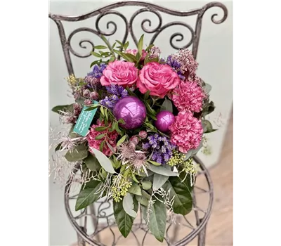 Adventlicher Blumenstrauß 