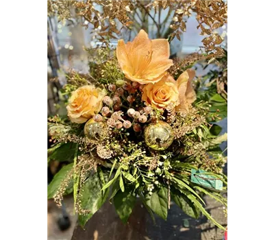 Adventlicher Blumenstrauß 